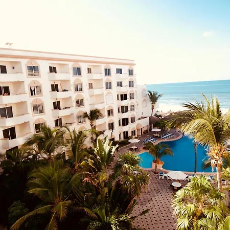 Maz4You Beachfront Condo-2